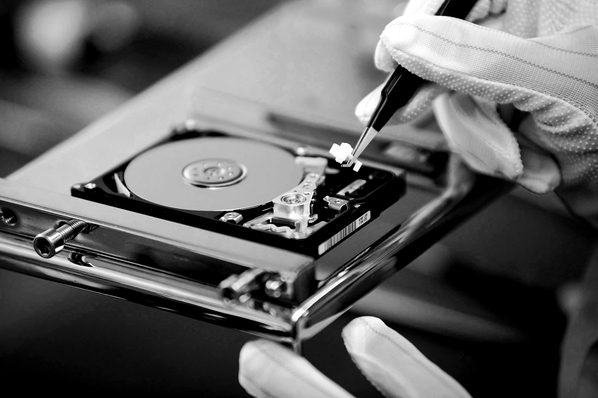Data Recovery : Why Users Shouldn’t Open Hard Drives